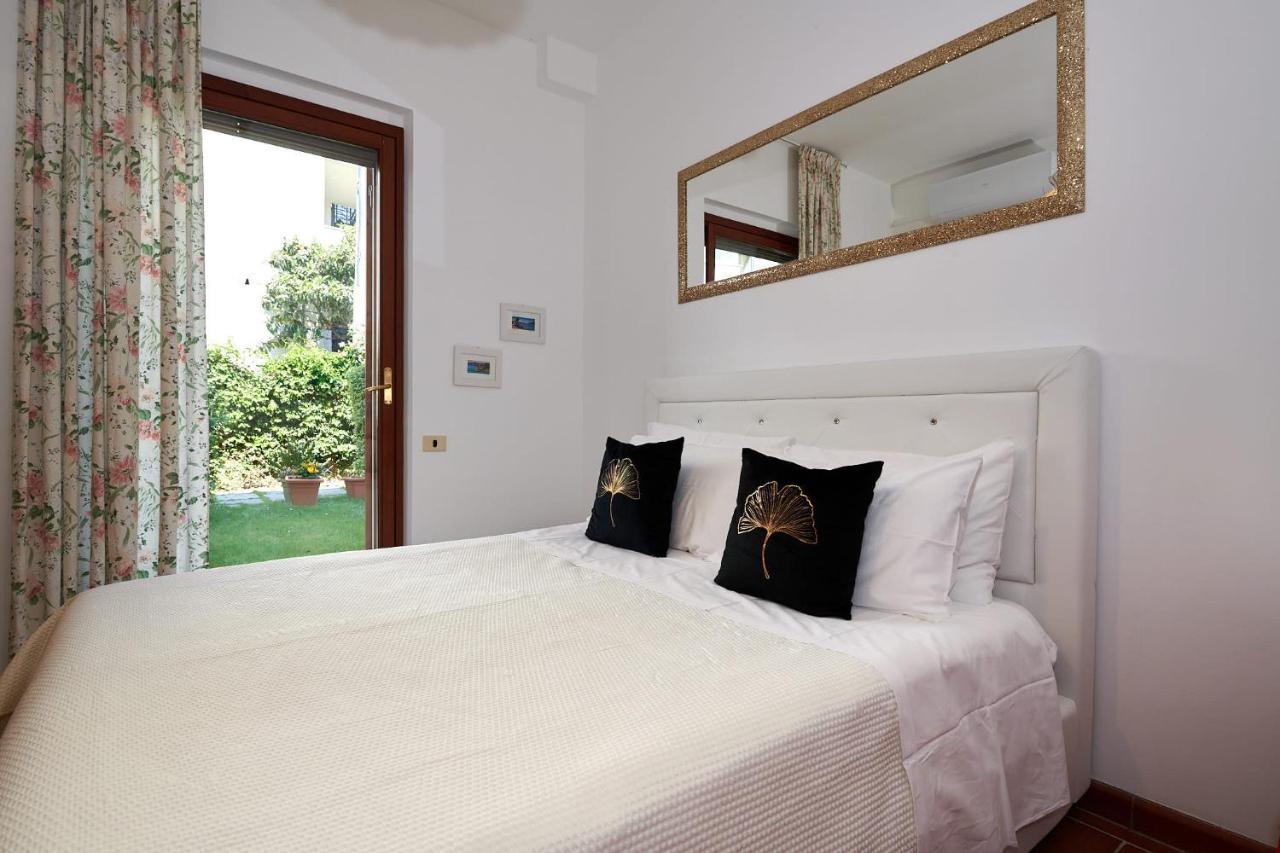 Apartments Rainer - Front Lake Bardolino Bagian luar foto
