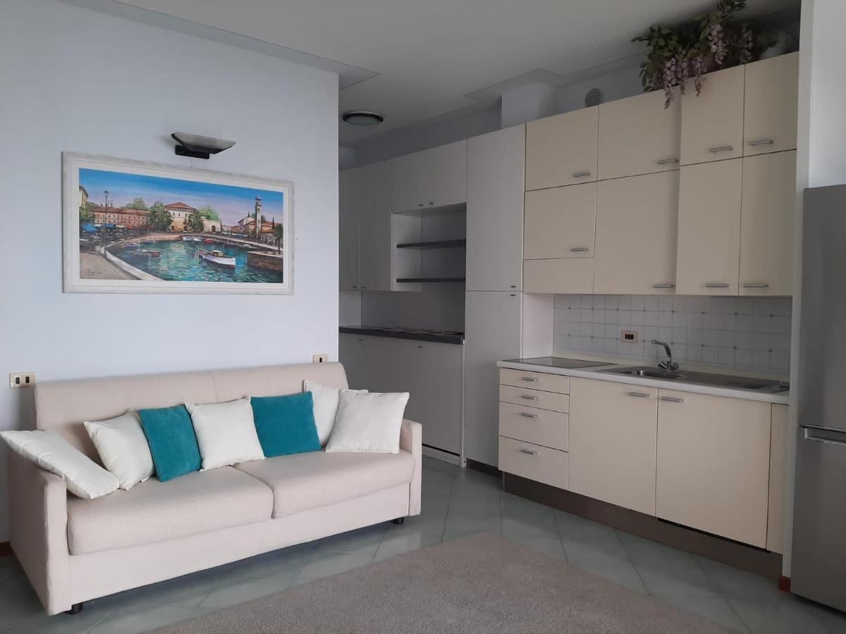 Apartments Rainer - Front Lake Bardolino Bagian luar foto